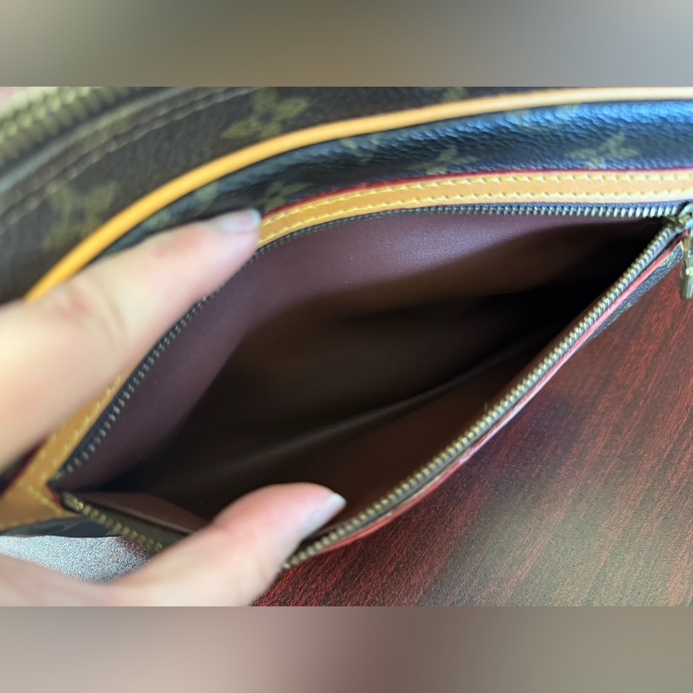 Louis Vuitton Marly Dragonne Clutch Wristlet (Crossbody) - Picture 11 of 16